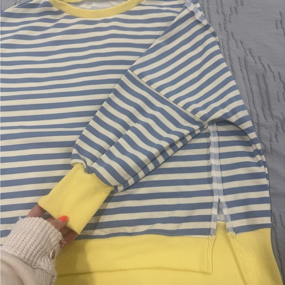 NWOT Striped Blue and Yellow Sweatshirt XS-Large - Picture 6 of 9